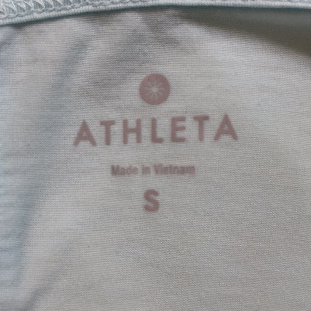Athleta pale blue active tank - Picture 6 of 10